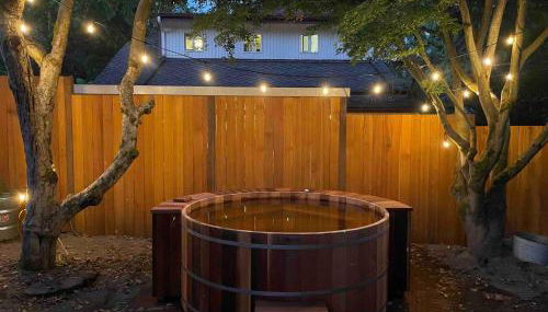 Greenlake Craftsman - Hot Tub, AC, Dog Friendly - Foto 1, Garden