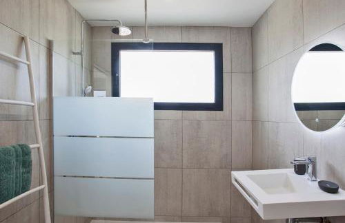 Tramontana quiet place 7 min from beach swimming pool bbq - Foto 28