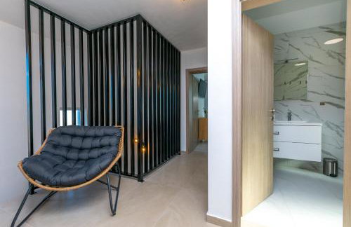 Modern Casa di Lucija with heated pool, near Airport, own parking - Foto 28