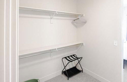 Convention Center Lux - 2BR 2BA - Pool Gym HotTub - Foto 33