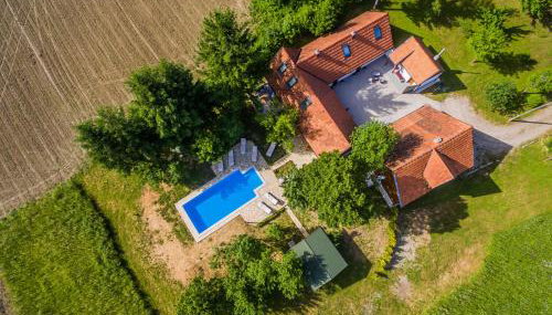 Beautiful cottage with heated pool for 22 ppl - Foto 2