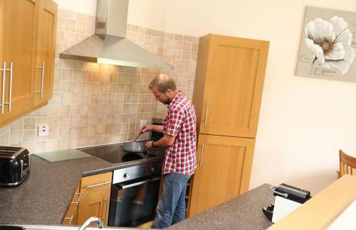 Beautiful cozy 3 bedroom 2 bathroom apartment - Foto 58