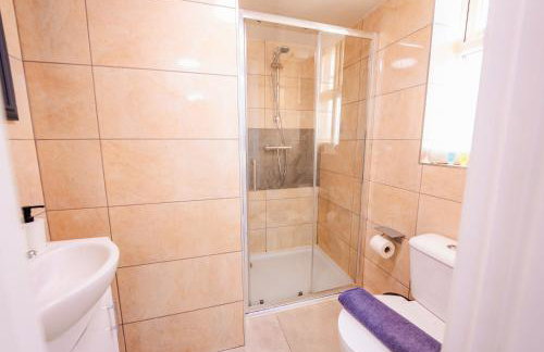 Cozy Cardiff Studio - City Center Gem with Patio - Photo 3