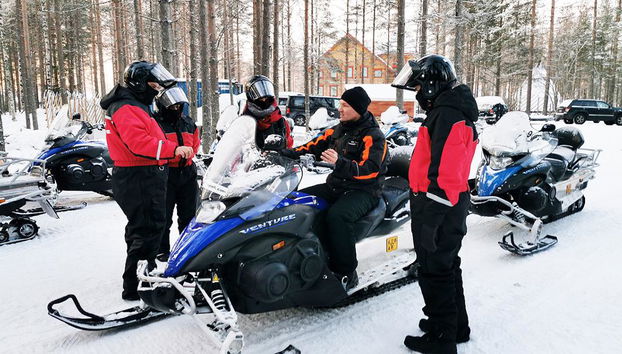 Découvrez une Safari en Motoneige de 3 Heures en Laponie (70 km) - Photo 3