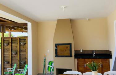 Casa na praia em SC com Wi-Fi e churrasqueira - Foto 24