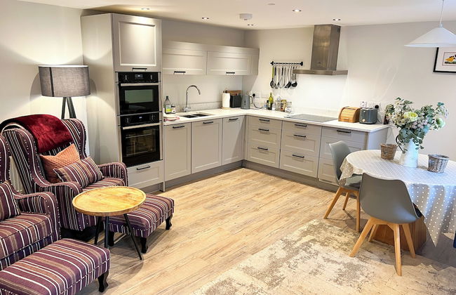 Sleeps 2 - Garden & Hot Tub Option - Foto 4