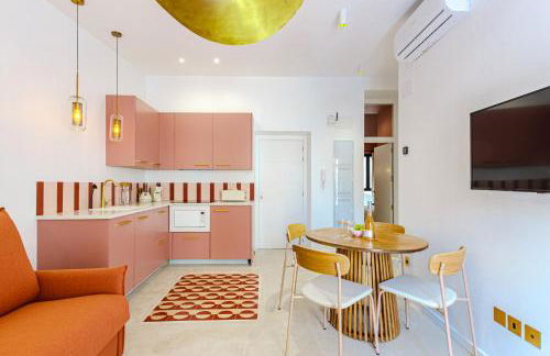 Apartment with exceptional charm in historic center of Alicante - Photo 19