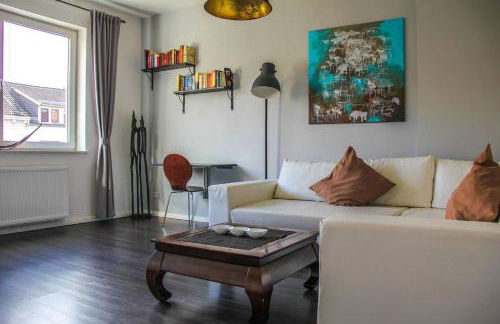 EXKLUSIVE 2 Zimmer Wohnung mit Balkon in Top Lage! - Foto 1