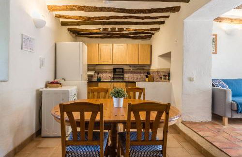 Casa Mundo - 16th century traditional white village house with pool - Foto 10