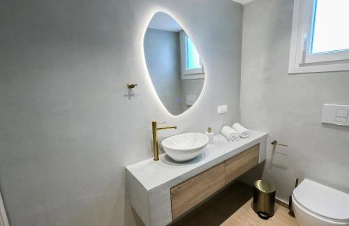 Elea Luxury Apartments - Photo 10