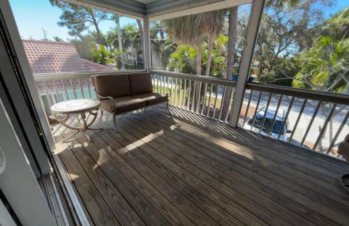 Redfish - Updated & Roomy 1.5 Mi to Beach Full Kitchen W&D - Foto 47