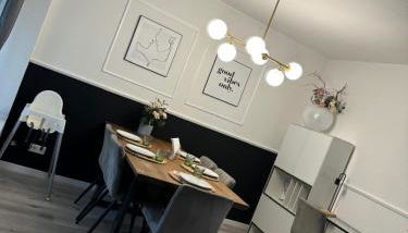 einfachHEIMISCH - Apartment am See - NETFLIX - ERHOLUNG PUR - SEEBLICK - MODERN - Foto 2