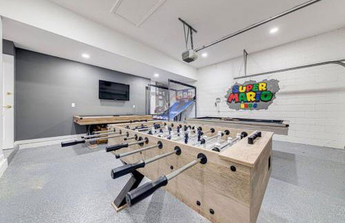 596 Modern 5 bed home overlooking beautiful golf course and conservation with Games room - Foto 24