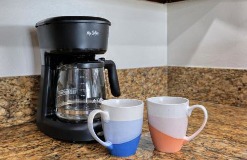 Dreamy & Relaxing Gem With Backyard - 12mins to DT LA - Foto 25