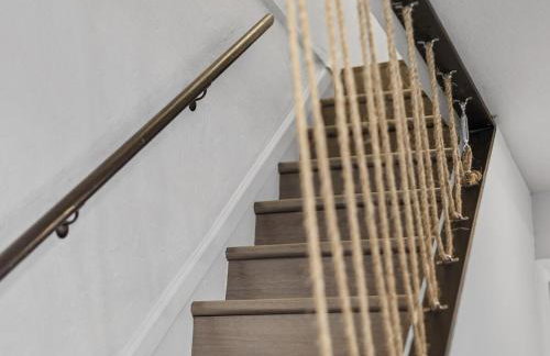 Lawrenceville Central !5 Spacious and Quiet Three Bedroom Apartment with Free Street Parking - Foto 8