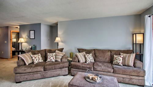 Lincoln Condo with Balcony - 6 Mi to Loon Mtn! - Foto 4