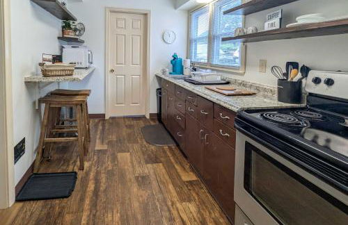 Walk to Restaurants and Shops Apt in Pennsylvania! - Foto 8