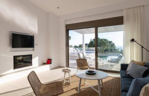 VILLA IRIS in PEFKOS, PINE VILLAS - Photo 11