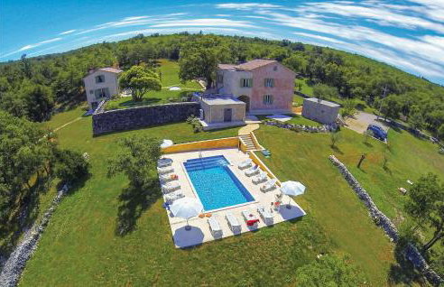 Awesome Home In Labin With Sauna - Photo 21