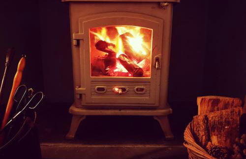 Relaxing Coastal Retreat for 2 Hot Tub Log Fire - Foto 5