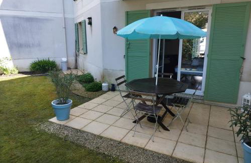 La Clef du Bonheur - 8 Min de Disney Jardin & Garage privatif - Foto 14