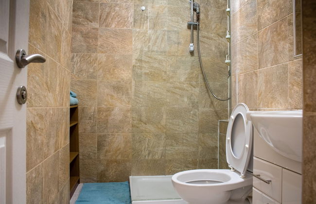 Charming 2-bed Fully Furnished Apartment in London - Foto 20