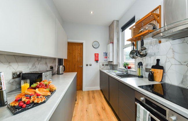 Long Eaton Modern 4bed House - Foto 26