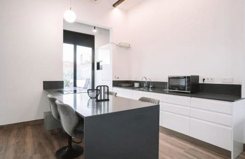 Duplex Oasis with Terrace, Pool and BBQ & Parking - Foto 23