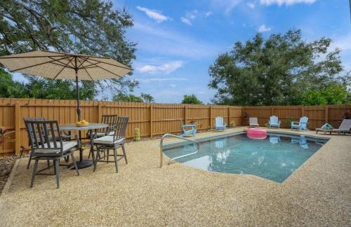 Gulf Gate Poolside Retreat - Foto 8