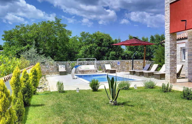 Modern Holiday Home With Pool in Bratulici - Foto 31