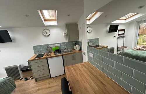 Little Hawthorns - Foto 4