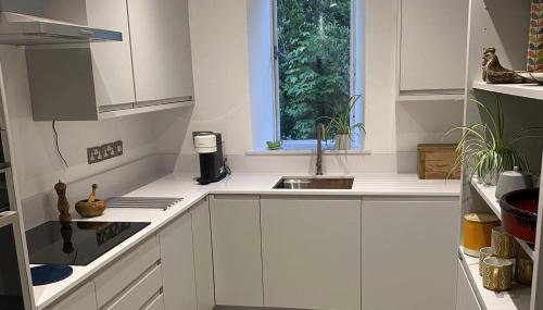 Beachside 2-bed - Sleeps 4, Parking & Pet Friendly - Foto 4