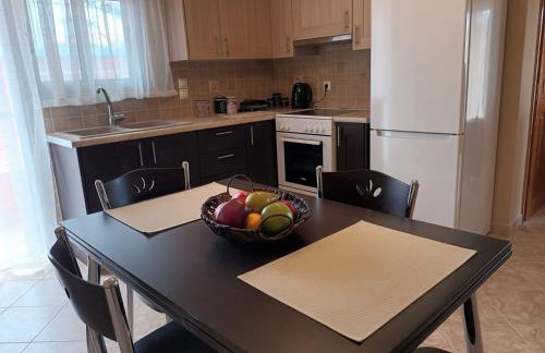 LIVIERATOS APARTMENTS - Photo 10