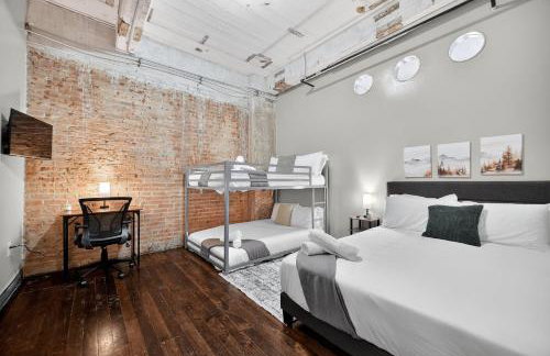 Stunning Downtown Apartment with Pool, Laundry, Parking - Foto 3