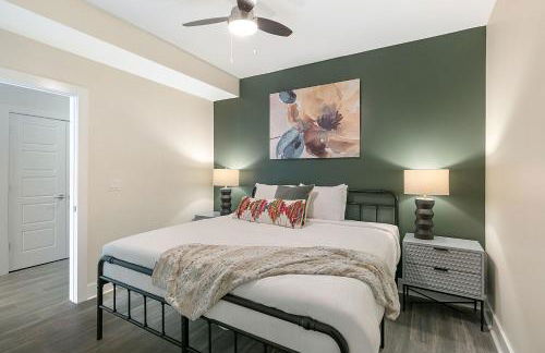 Modern Condos in California Building by Hosteeva - Foto 102