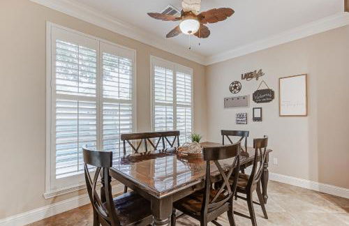 Best of Lake Conroe - Sleeps 16 - Lakefront Memories - Photo 11