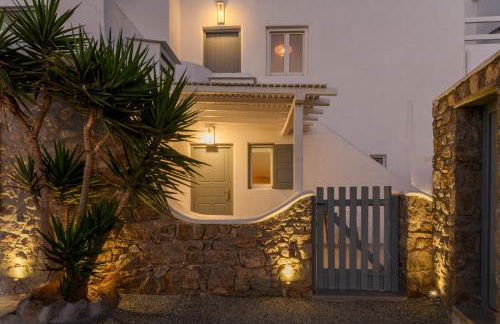 Mykonos Supreme Comfort Suites & Villas - Photo 104