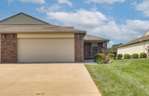 2 Mi to Main Street Family Home in Winfield! - Foto 36