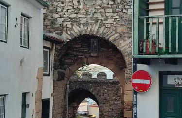 Casa da Porta de Santo António - Foto 1