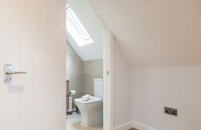 Bright&Spacious 3BD in Centre of Bourton - Photo 63