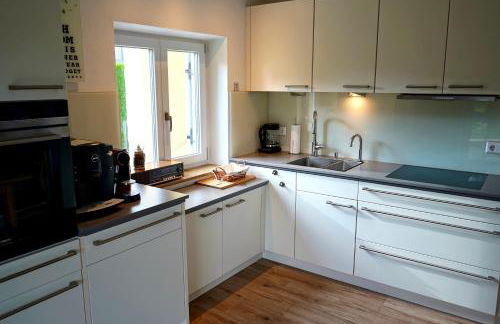 Ferienhaus Am Weitfeld - Ruheoase mit Garten & Bergblick nahe Salzburg - Foto 7