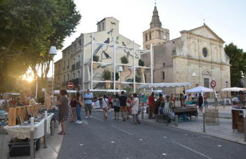 Vivez Lunel-Clim-Wifi Fibre-Parking Privé-Patio T2 - Foto 15