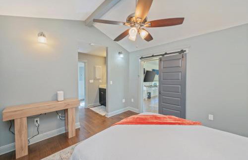 Private Pool and 3BR Family Fun Home with Gazebo - Foto 46