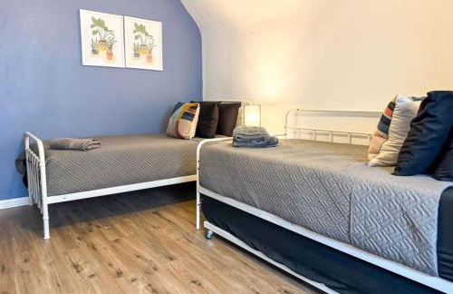 2 Full Apartments 4 Bedrooms with 14 beds and Parking - Foto 6