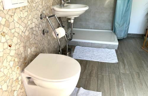 Fafa Home with Pool - Foto 20