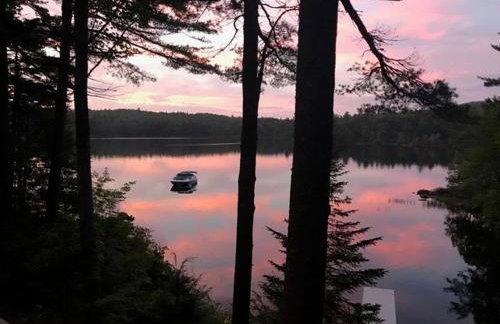 Lakefront Cottage by Country House Escapes - Foto 15