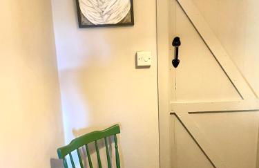 Holly Tree Cottage - 3 bedrooms and large garden with optional glamping double outside - Foto 24