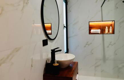 Oak Retreat House - Photo 50