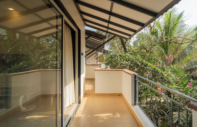 ELIVAAS Laguna Camellia | Luxe 4 BHK Villa Near Popular Beaches with Private Pool - Photo 64