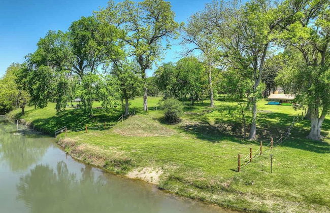 Gettin' Guada Loopy With Hot Tub & Riverfront - Foto 39